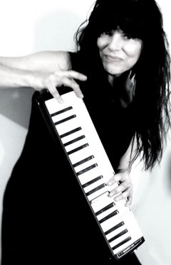 Donna O  multi instrumentalist